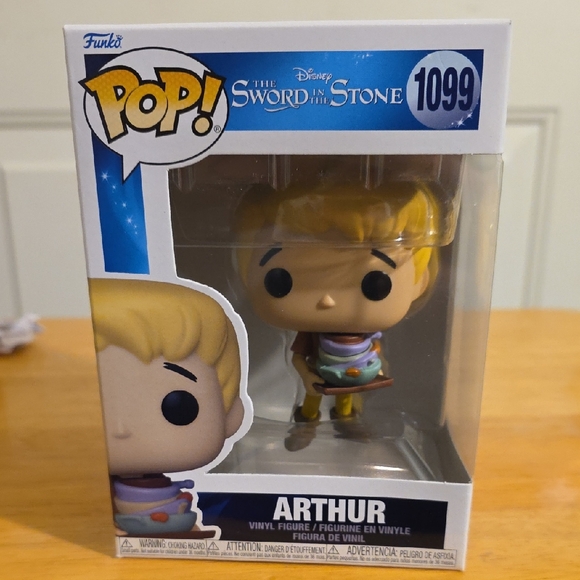 Funko Pop! Arthur with Yellow Hair and Purple Outfit - Picture 1 of 4